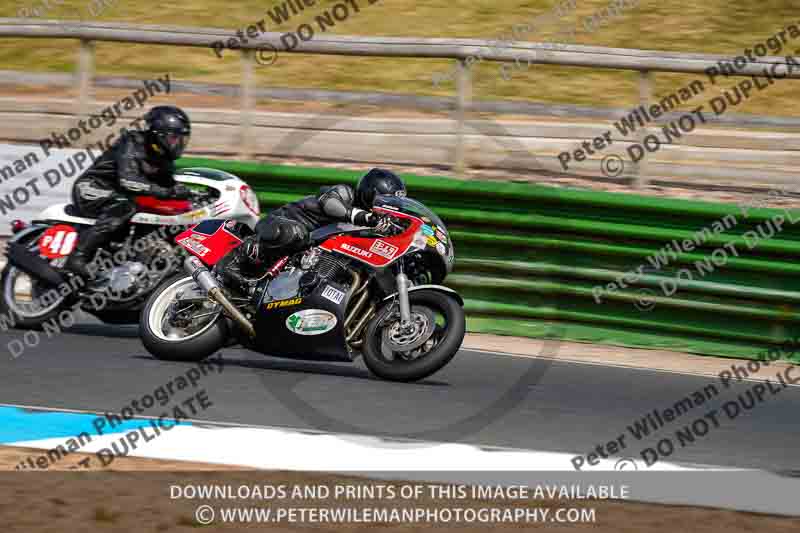 Vintage motorcycle club;eventdigitalimages;mallory park;mallory park trackday photographs;no limits trackdays;peter wileman photography;trackday digital images;trackday photos;vmcc festival 1000 bikes photographs